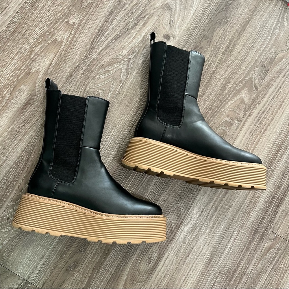 H&M Chelsea Platform Boots